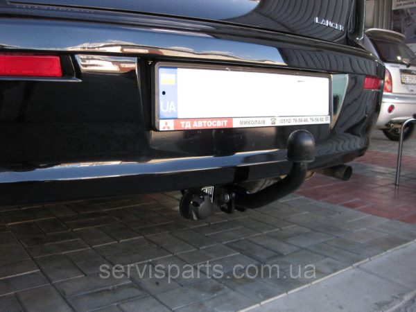 З'ємний фаркоп на Mitsubishi Lancer X 2007-2012