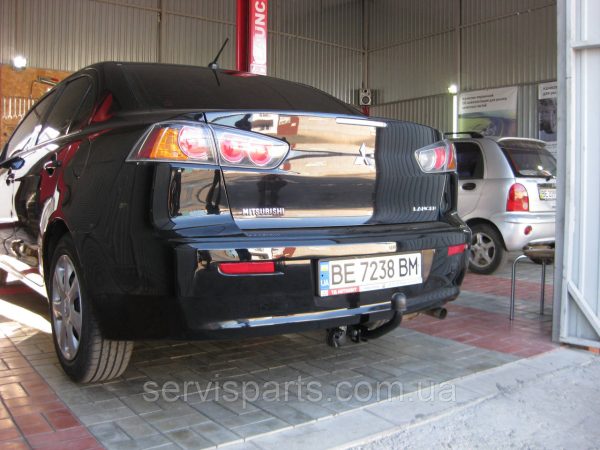 З'ємний фаркоп на Mitsubishi Lancer X 2007-2012 - Зображення 10