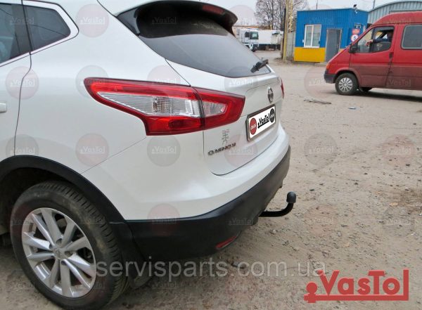Знімний гак фаркоп на Nissan Qashqai J11 2014-2019 (Нісан Кашкай)