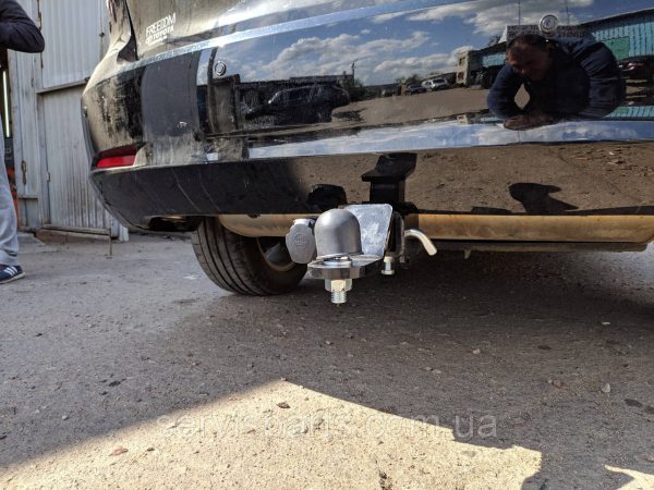 З'єднаний фаркоп Toyota Venza 2008-2017 (Тойота Венза) Американська вставка під квадрат - Зображення 6