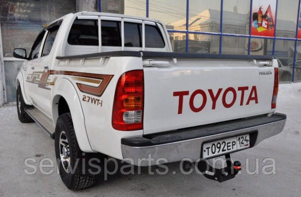 Фаркоп Toyota Hilux 2005- (Тойота Хайлюкс)