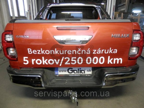 Оцинкований фаркоп на Toyota HiLux 2015- - Зображення 3