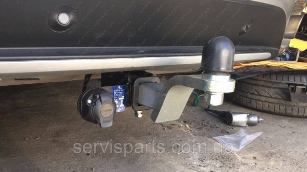 Знімний гак фаркоп на BMW X5 E70 2007-2013 (БМВ Х5) американська вставка під квадрат