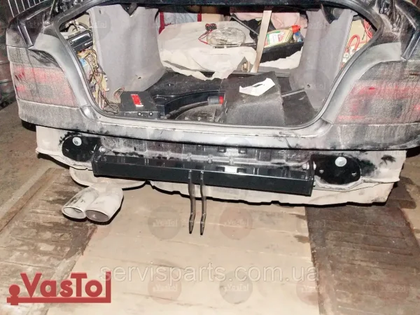 Знімний гак фаркоп на BMW E39 1995-2001 (Бмв Е39 седан) - Зображення 4