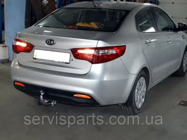 Знімний фаркоп на Kia Rio седан/хетчбек 2011-2017 (Кіа Ріо)