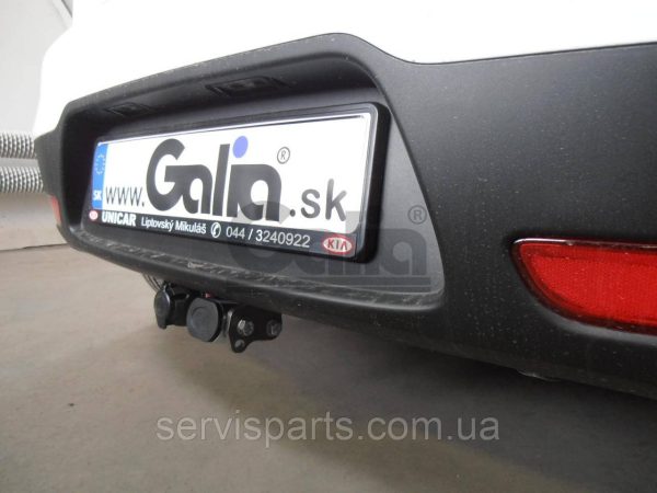 Знімний фаркоп на Kia Rio седан/хетчбек 2011-2017 (Кіа Ріо) Швидкознімний автомат на ручці