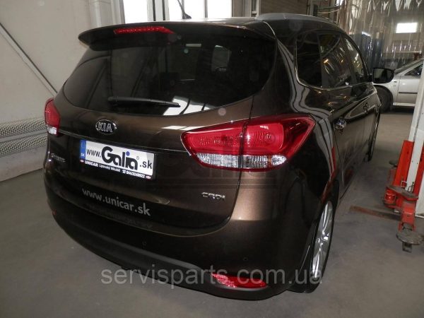 Оцинкований фаркоп на Kia Carens 2013- (Кіа Каренс) Швидкознімний автомат на ручці