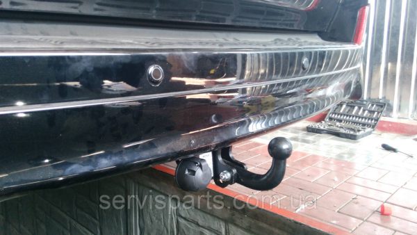 Польський фаркоп Toyota Land Cruiser 200 2007- (Lexus LX570)
