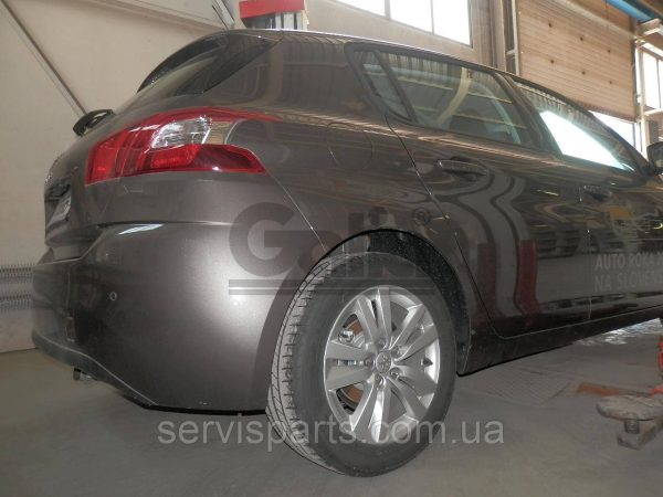 Оцинкований фаркоп на Peugeot 308 II 2013-2021 (хетчбек та универсал) Швидкознімний автомат на ручці