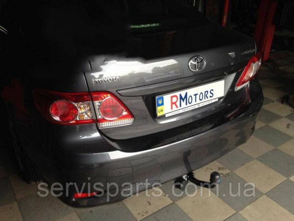 Фаркоп Toyota Corolla 2007- (Тойота Королла)