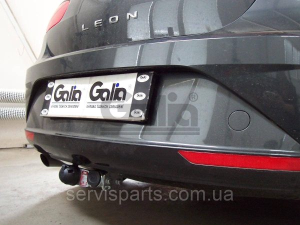 Оцинкований фаркоп на Seat Leon II 2004-2012 Швидкознімний автомат на ручці