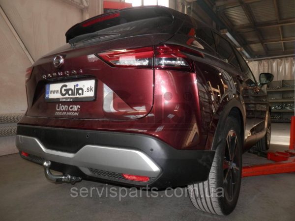 Оцинкований фаркоп на Nissan Qashqai 2021- (Нісан Кашкай) без підрізу бампера.