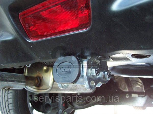 Оцинкований фаркоп на Nissan Juke 2WD 2010-2019 (Нісан Жук) без підрізу бампера Швидкознімний автомат на ручці