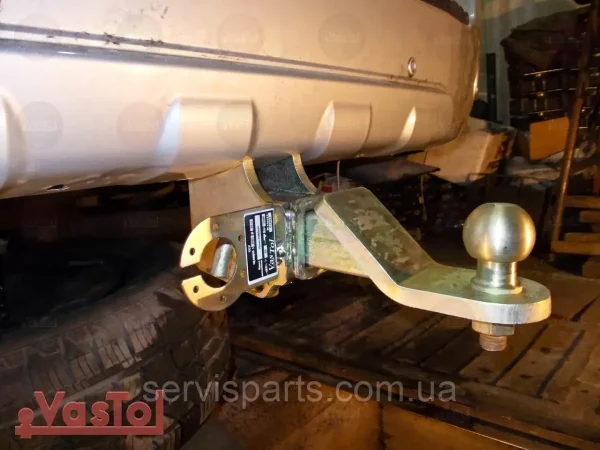 Український фаркоп на Nissan Pathfinder R51 2005-2014 Американська вставка під квадрат - Зображення 4