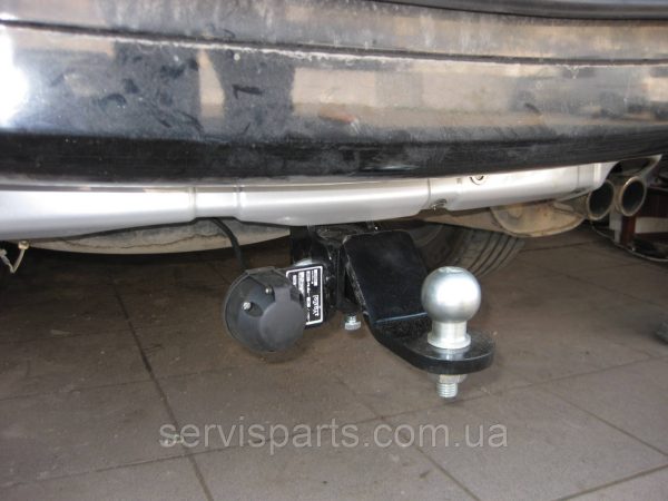 З'єднаний фаркоп на Citroen C-Crosser 2007-2012 (Сітроен СКроссер) без підрізання бампера Американська вставка під квадрат - Зображення 4