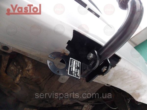 Український фаркоп на Mazda 5 2005-2010 - Зображення 5