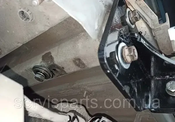 Знімний гак фаркоп на BMW X3 E83 2004-2010 - Зображення 4