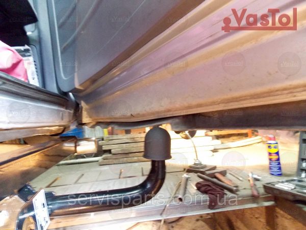 Знімний фаркоп на Toyota Rav 4 2000-2006 без підрізування бампера. - Зображення 4