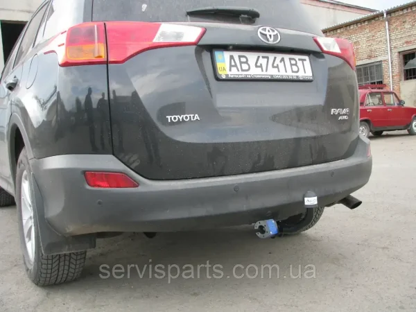 З'ємний фаркоп на Toyota Rav 4 2013-2018 без підрізання бампера.