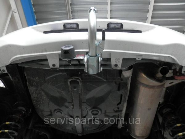 Оцинкований фаркоп на Hyundai I20 2008-2014 (Хундай Ай20) без підрізання бампера Швидкознімний автомат на ручці - Зображення 10