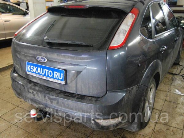 Знімний фаркоп на Ford Focus II 2003-2011 (кузов хітчбек)