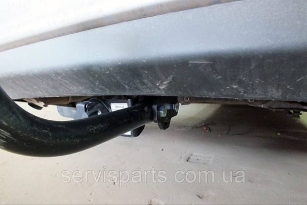 Польський фаркоп на Ford Focus II 2003-2011 (кузів универсал) без підрізування бампера - Зображення 9