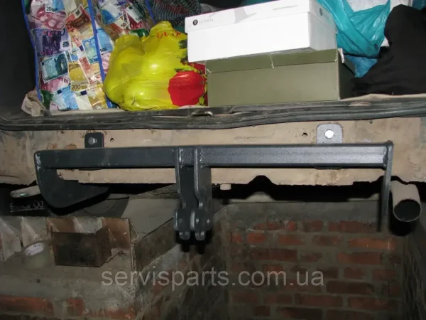 З'ємний гак фаркоп на Mercedes Vito Viano W638 1996-2003 - Зображення 3