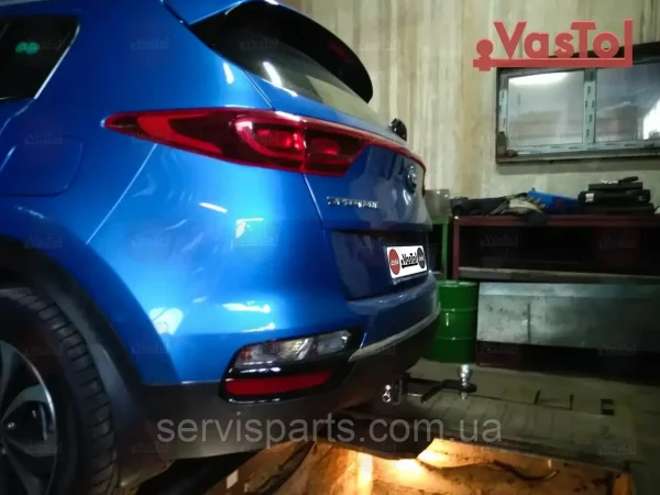 Знімний фаркоп на Kia Sportage 2018-2021 без підрізання бампера Американська вставка під квадрат - Зображення 2