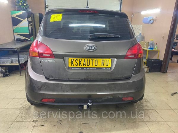 Польський фаркоп на Kia Venga 2010-2017 (Кіа Венга)