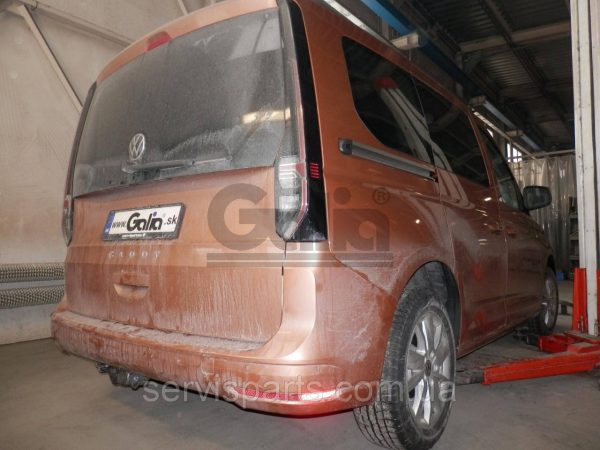 Оцинкований фаркоп на Volkswagen Caddy V 2020- Швидкознімний автомат на ручці