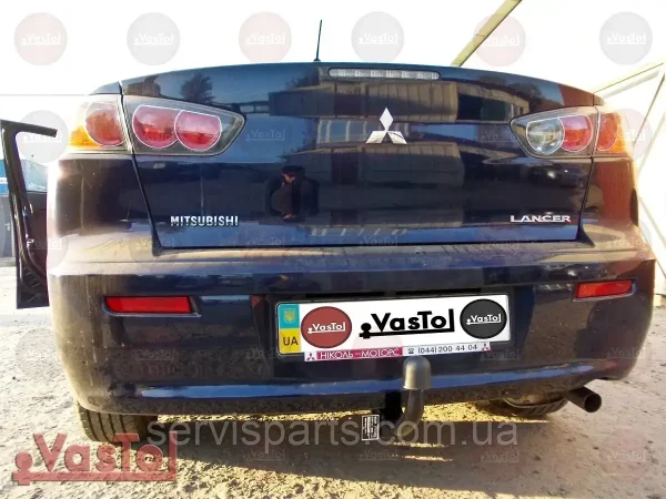 З'ємний фаркоп на Mitsubishi Lancer X 2012-