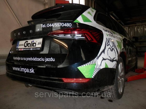 Оцинкований фаркоп Skoda Octavia A8 2020- Швидкознімний автомат на ручці - Зображення 2