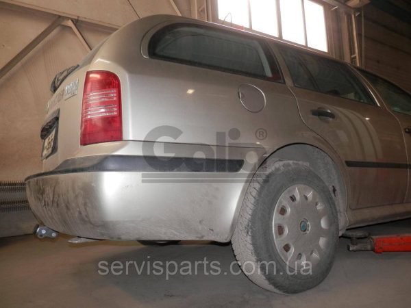 Оцинкований фаркоп на Skoda Octavia A4 Tour 1997-2010 окрім 4x4 Швидкознімний автомат на ручці - Зображення 9