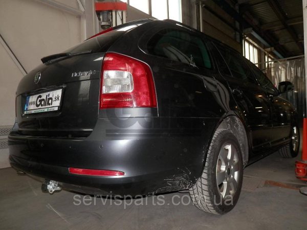 Оцинкований фаркоп на Skoda Octavia A5 2005-2012 (Шкода Октавія А5) Швидкознімний автомат на ручці