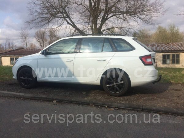 Знімний гак фаркоп на Skoda Fabia III универсал 2015-2018 (Шкода Фабія) - Зображення 2