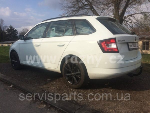Знімний гак фаркоп на Skoda Fabia III универсал 2015-2018 (Шкода Фабія)