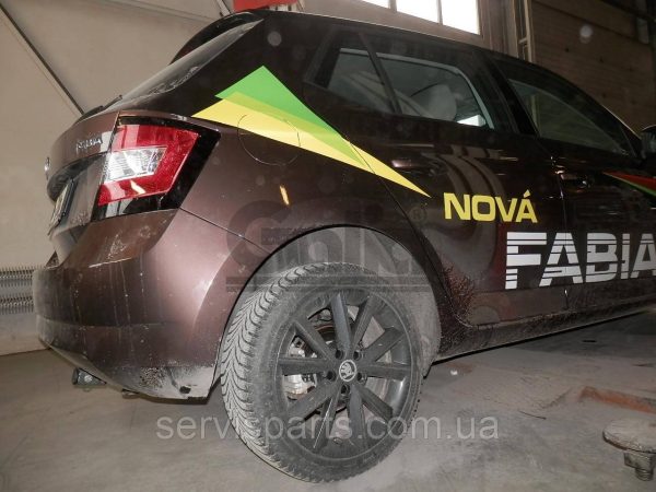 Оцинкований фаркоп на Skoda Fabia III Хетчбек 2014-2018 (Шкода Фабія) Швидкознімний автомат на ручці - Зображення 3