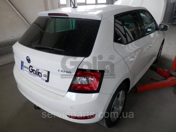 Оцинкований фаркоп на Skoda Fabia III Хетчбек 2018-2021 (Шкода Фабія) Швидкознімний автомат на ручці