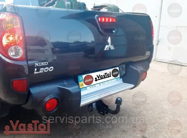Знімний фаркоп на Mitsubishi L200 2006-2015 (Мітсубісі Л-200)