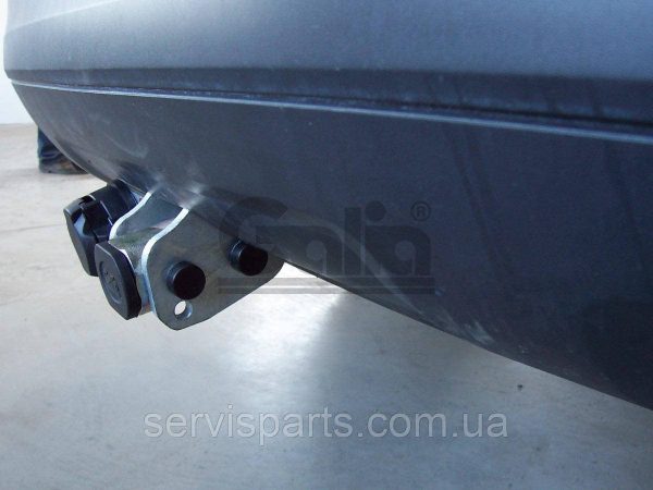 Оцинкований фаркоп Audi Q7 2006-2015 (Ауді К'ю 7) Швидкознімний автомат на ручці