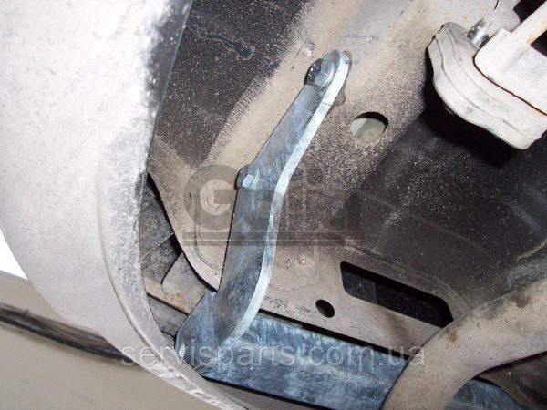 Оцинкований фаркоп на Hyundai Accent 2006-2011 без підрізування бампера - Зображення 8