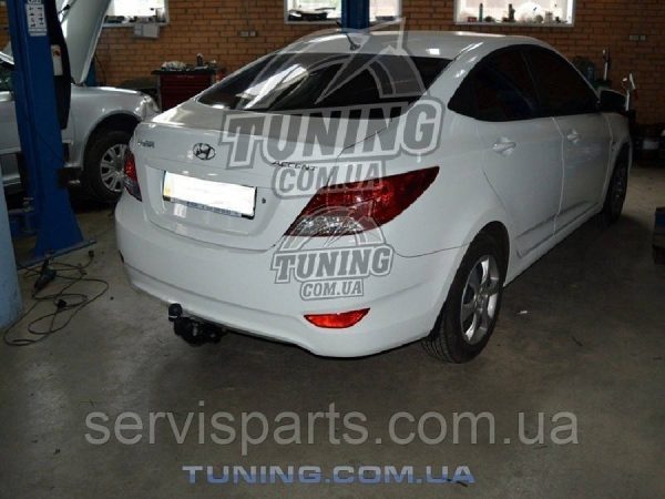 Польський фаркоп на Hyundai Accent 2011-2017 (Solaris)