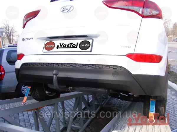 З'ємний фаркоп на Hyundai Tucson III 2015-2018 без підрізки бампера - Зображення 2