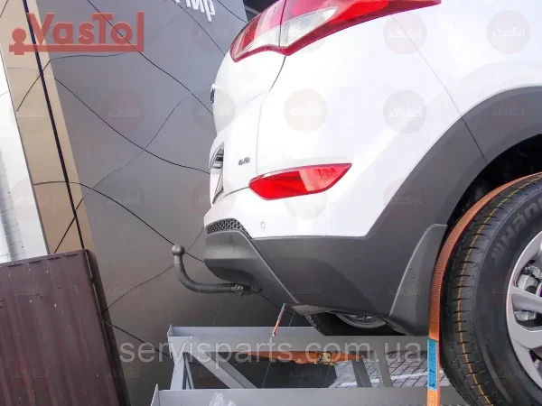 З'ємний фаркоп на Hyundai Tucson III 2015-2018 без підрізки бампера - Зображення 7