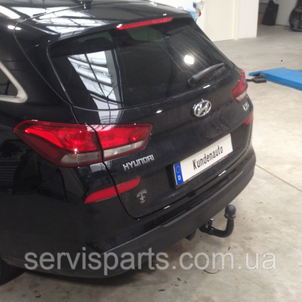 Польський фаркоп на Hyundai I30 SW універсал 2017-2020 Швидкознімний вертикальний автомат на ключі - Зображення 3