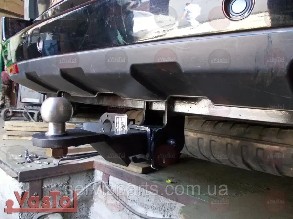 Фаркоп Land Rover Range Rover 2002-2012 (L322) Американська вставка під квадрат - Зображення 2
