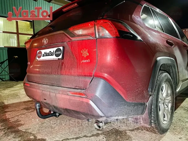 З'ємний фаркоп на Toyota Rav 4 2019 - без зняття бампера.