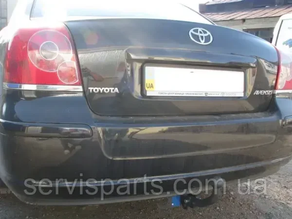 Знімний гак фаркоп на Toyota Avensis II седан 2003-2009 (Тойота Авенсіс Т25)