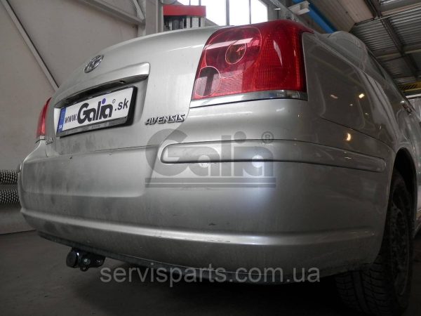 Оцинкований фаркоп на Toyota Avensis II 2003-2009 (Тойота Авенсіс Т25) Швидкознімний автомат на ручці