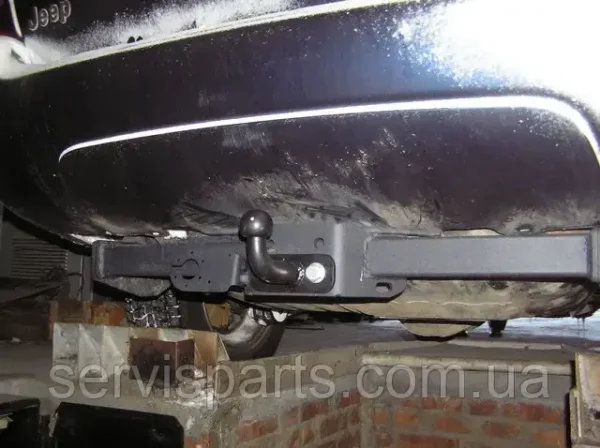 З'ємний фаркоп на Jeep Grand Cherokee II 1999-2005 без підрізу бампера.